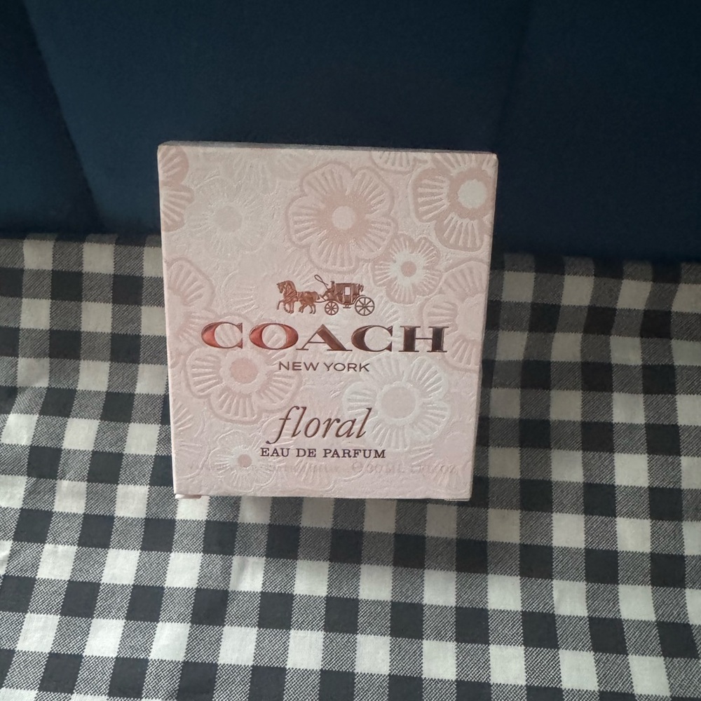Coach Floral Eau de Parfum in Pink and Gold